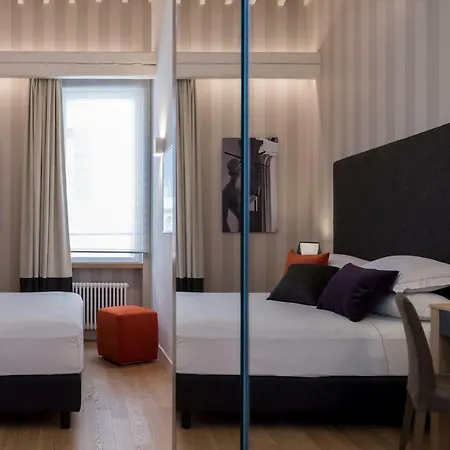 Hotel Laurina 33 4*