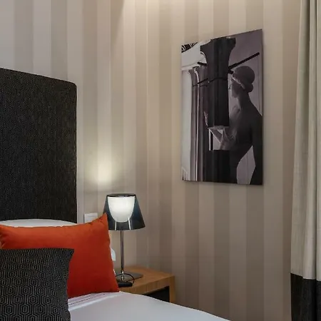 Laurina 33 Hotel 4*