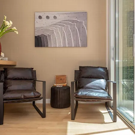 Laurina 33 Pensión 4*