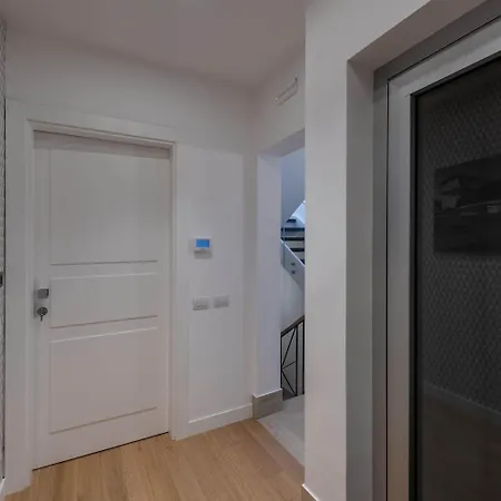 Laurina 33 Pensión Roma