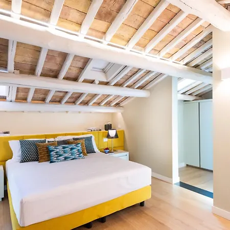 Laurina 33 Hotel