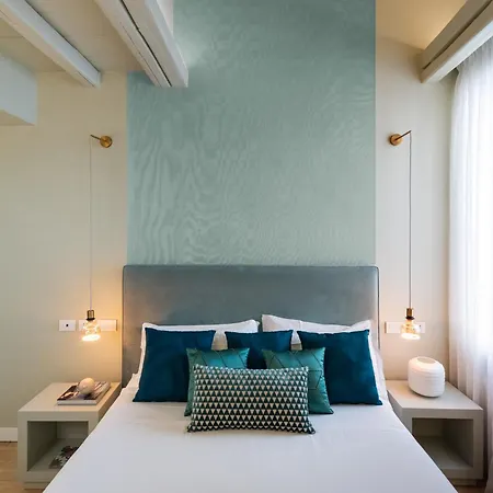 Laurina 33 Hotel