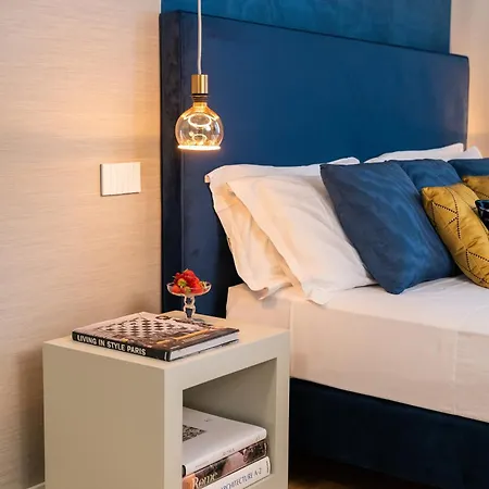 Laurina 33 Hotel