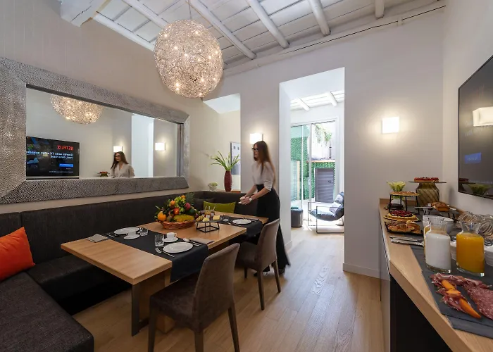 Laurina 33 Pensión 4*