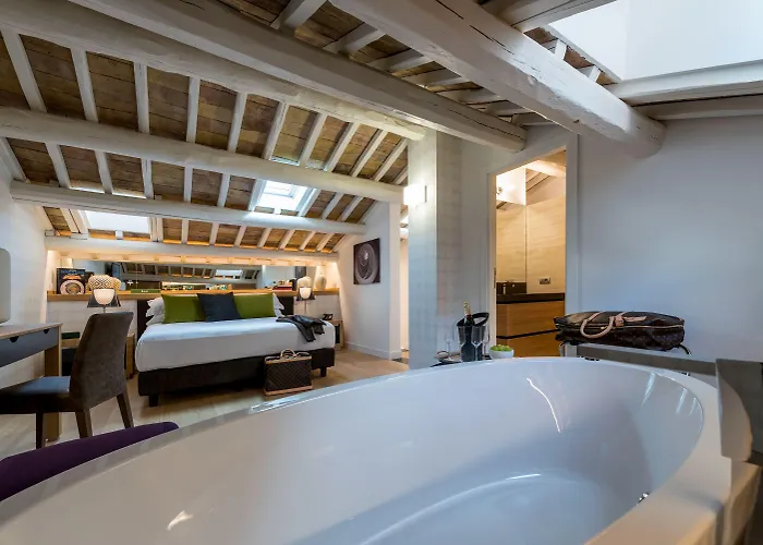 Laurina 33 Pensión 4*