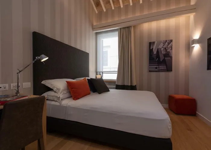 Laurina 33 Pensión Roma