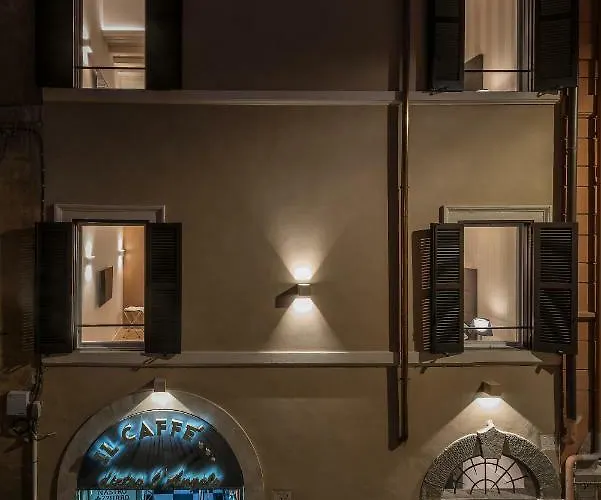 Laurina 33 Pensión 4*