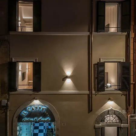 Laurina 33 Konukevi 4*